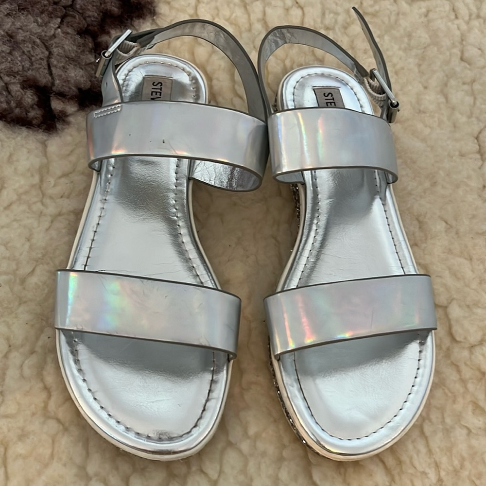 Steve Madden ladies / girl sandals with coloured bling on sides of sandals in GC